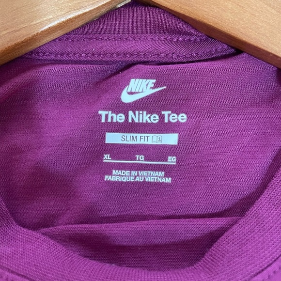 Women’s Nike sportswear Bordeaux cropped graphic shirt slim fit XL - Picture 4 of 6